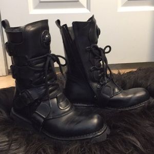 New Rock engineer punk boots, worn twice.